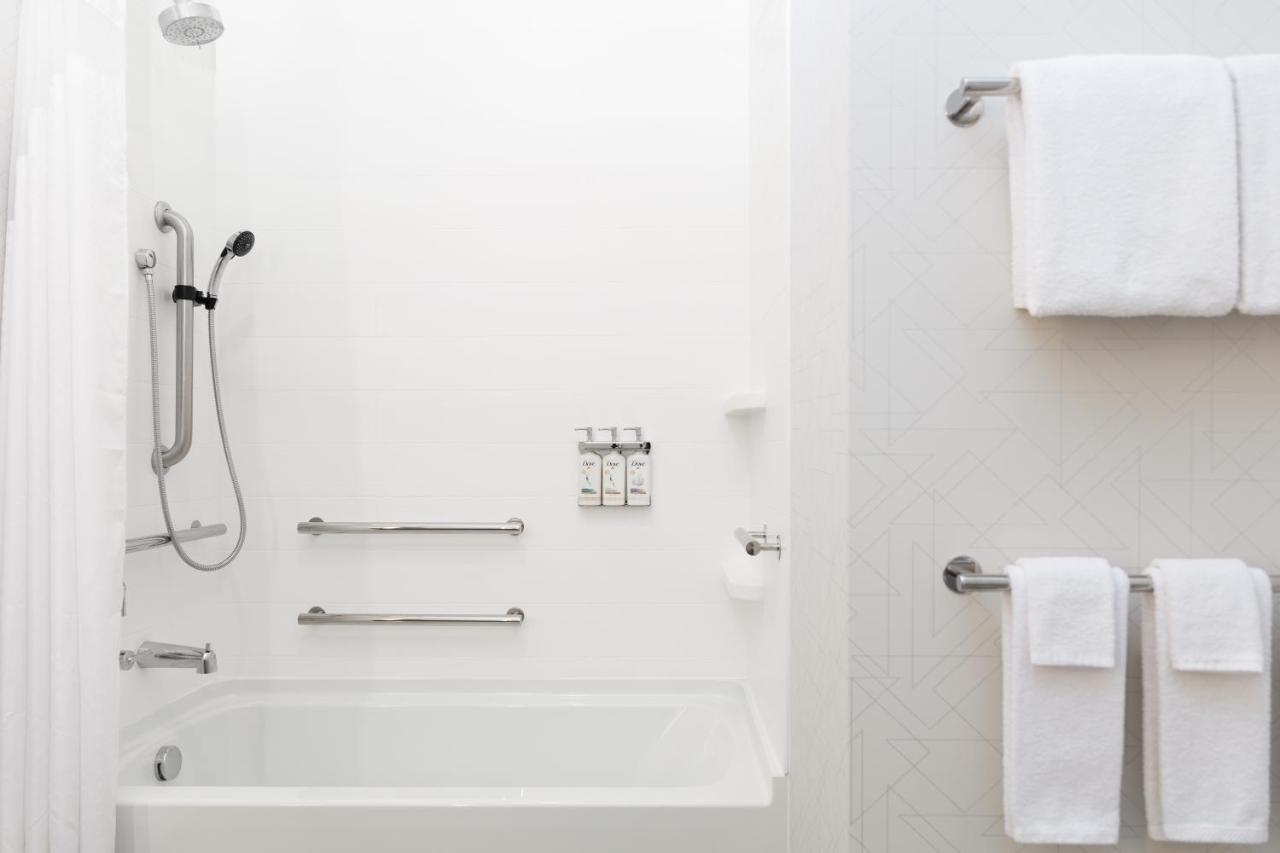 Holiday Inn Express Fremont By Ihg 외부 사진