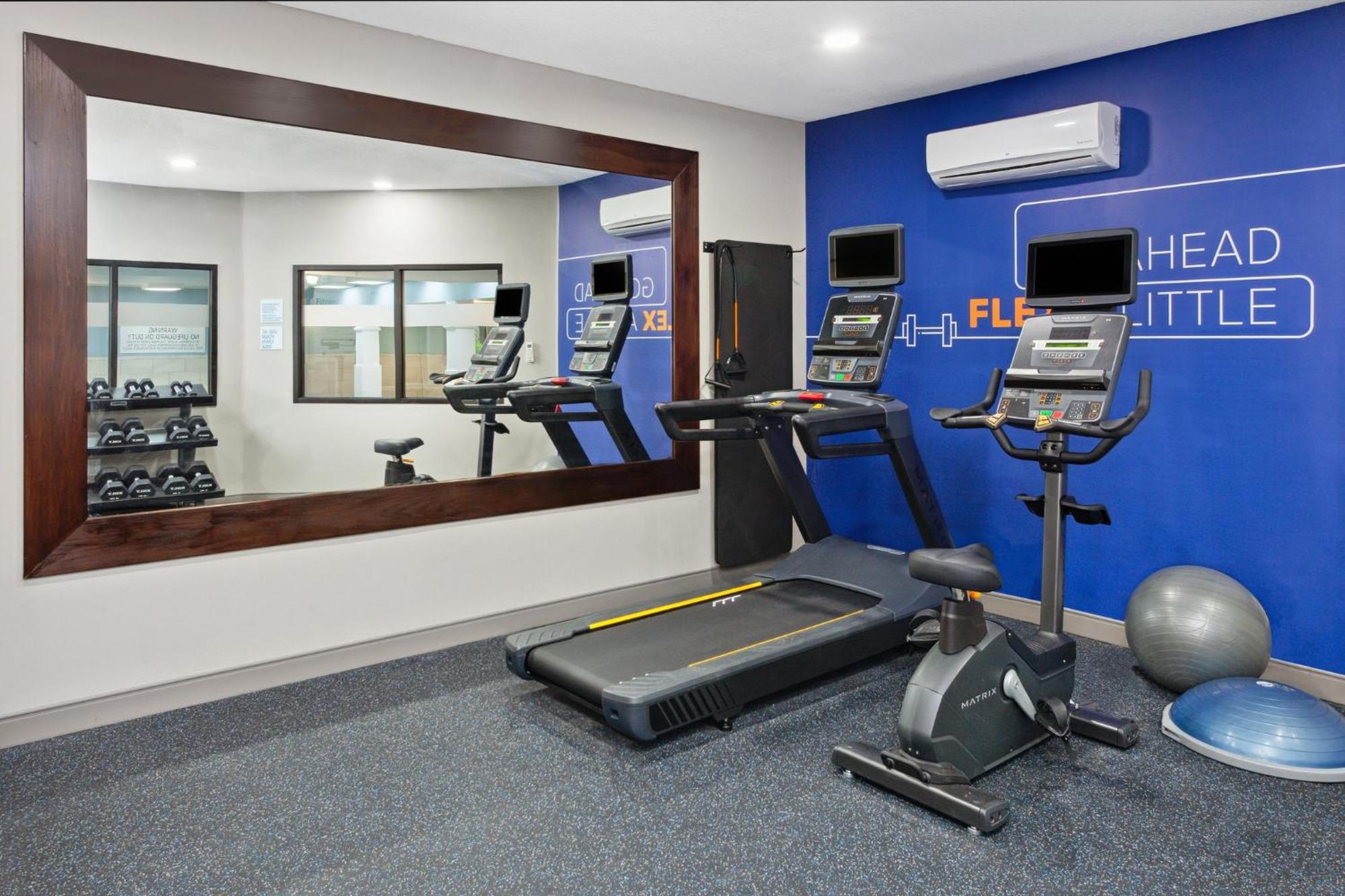 Holiday Inn Express Fremont By Ihg 외부 사진